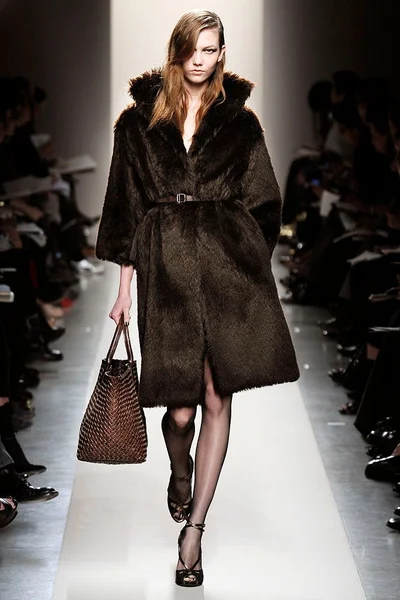 Look 9